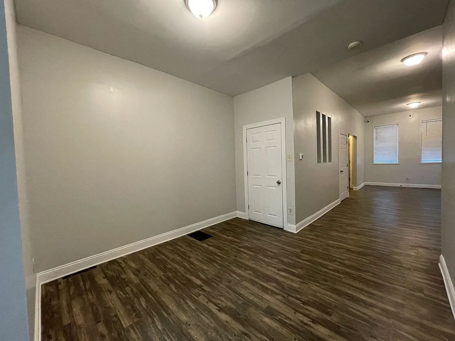 2021 E Stella St — Photo 4
