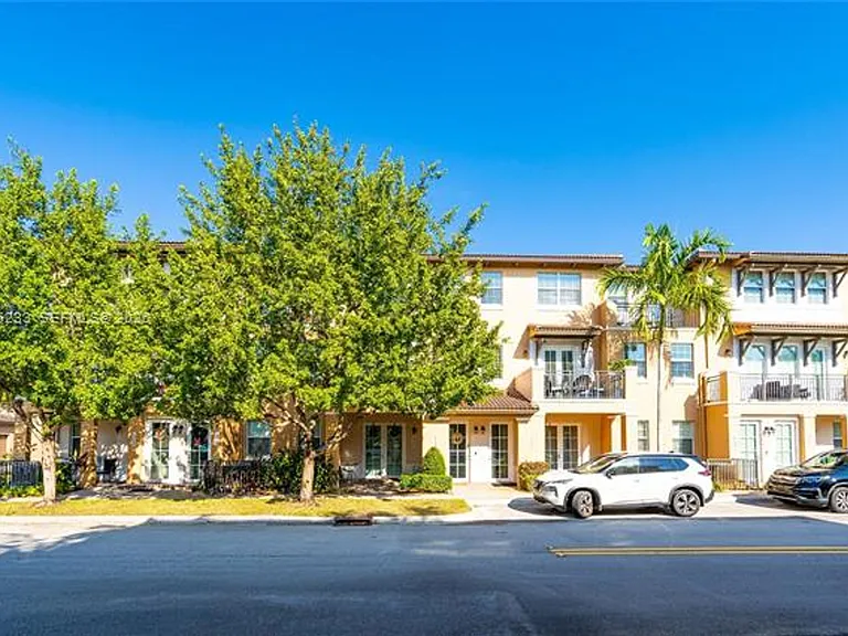 14749 SW 9th St #3110 — Photo 32
