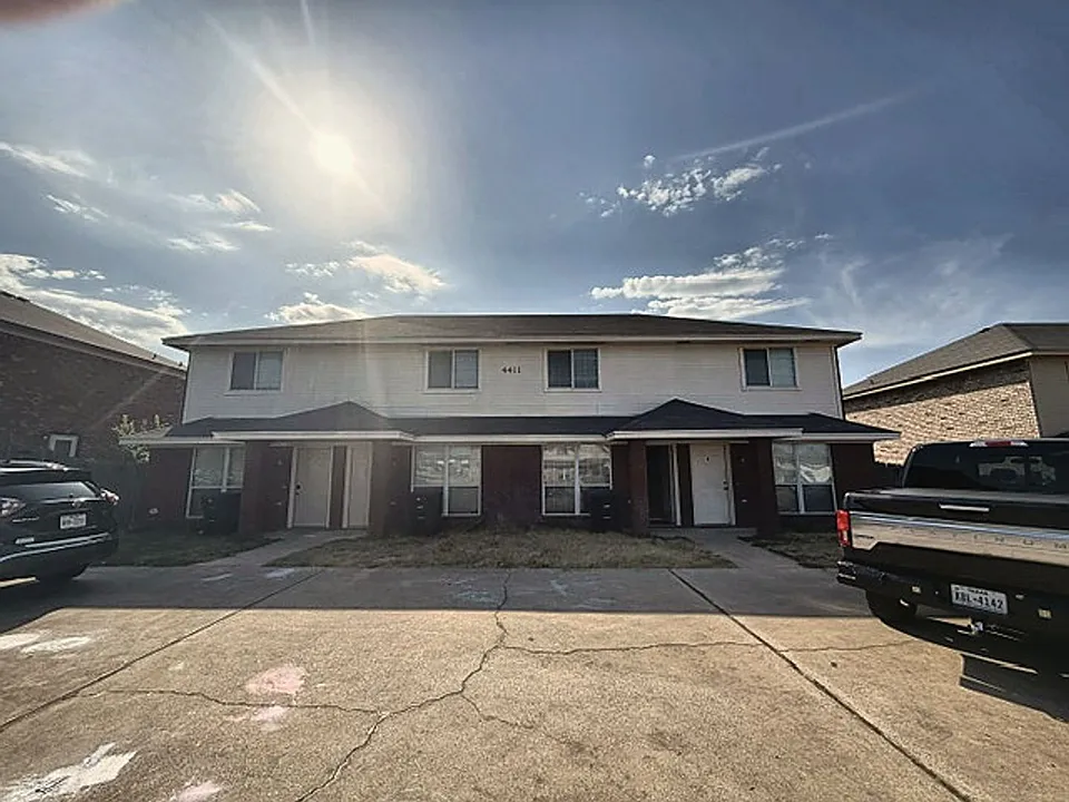 4411 Abigail Dr