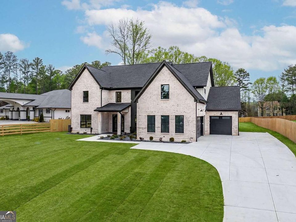 1st image of 2865 Old Fountain Rd