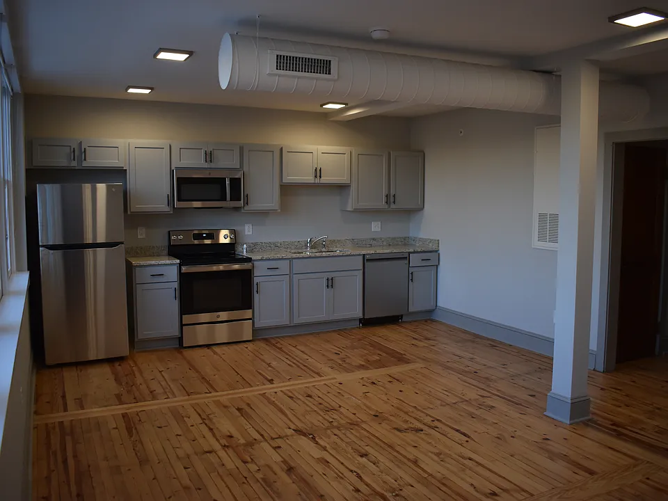 128 S Chatham Ave #B