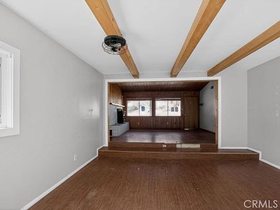 5th image of 452 Sirretta St