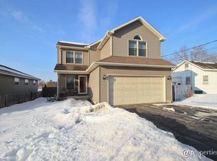 121 North Ave, Wauconda, IL