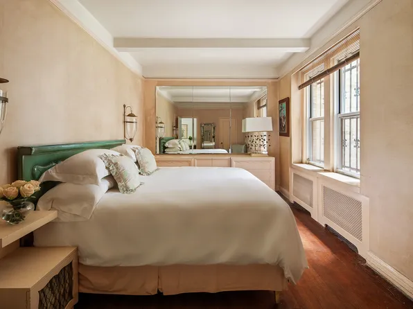 435 East 57th Street image 3 of 8