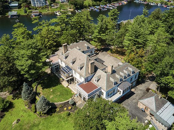 2nd image of 114 Green Harbour Ln
