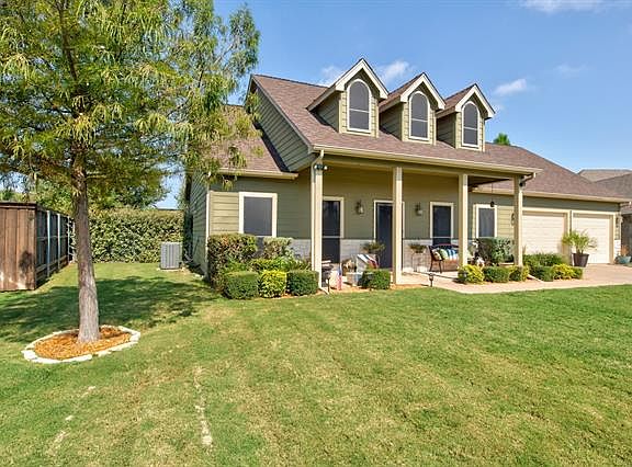 3rd image of 5339 Mission Cir
