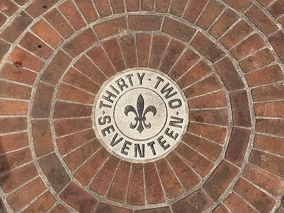 3rd image of 3217 Tates Creek Rd