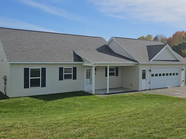 32 Meadow Drive, Waterville, ME 04901