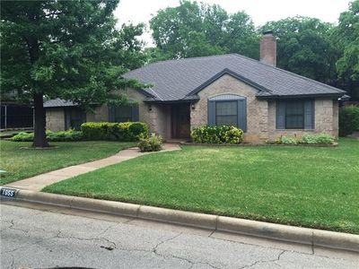 1955 Lanewood Dr, Fort Worth, TX, 76112