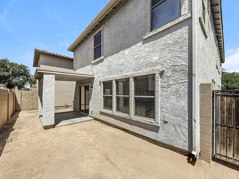 11215 W Garfield St — Photo 17