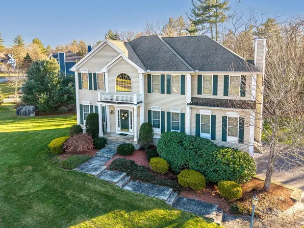 45 Avery Park Dr, North Andover, MA 01845