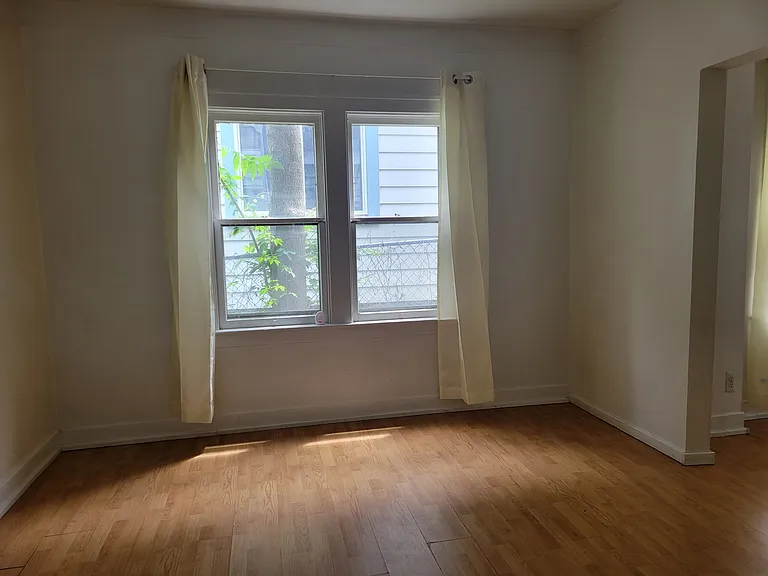 193 Beach St — Photo 4