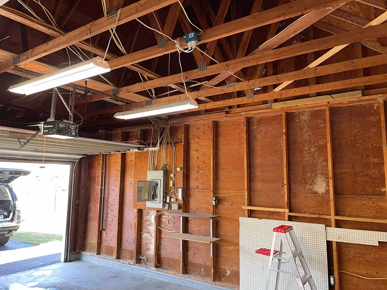 Bay Heights Cir — Photo 39
