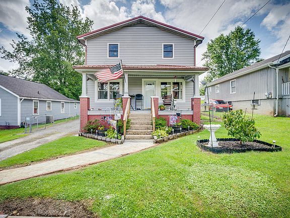 2nd image of 320 May Ave
