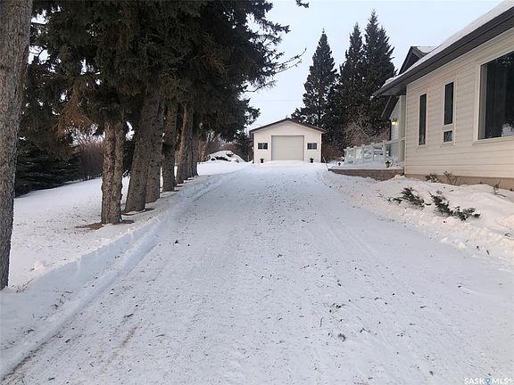 2nd image of 224 Service ROAD W