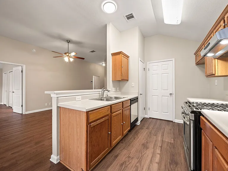 4904 Gnarled Oak Cv — Photo 4