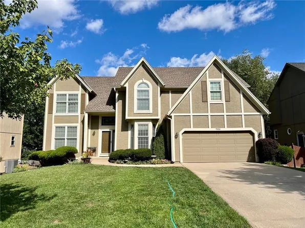 9106 W 132nd St, Overland Park, KS 66213