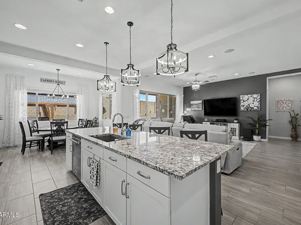 18904 W LAUREL Lane, Surprise, AZ 85388