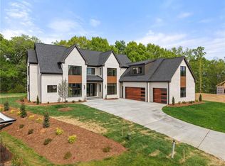 3031 Scarlet Tanager Dr, Winston Salem, NC 27106