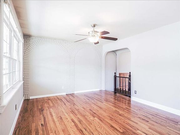 3rd image of 12021 Glenpark Dr