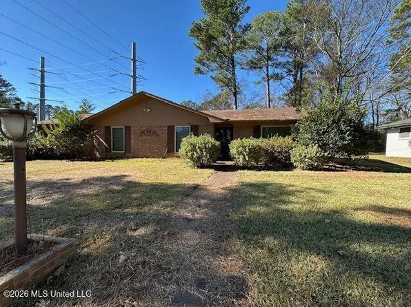 101 Lake Of Pines Dr, Jackson, MS 39206