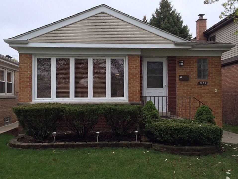 1st image of 7433 N Ottawa Ave