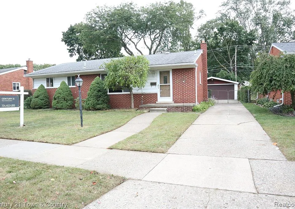 32339 Oakley St, Livonia, MI 48154 | Zillow