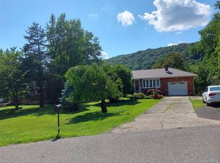 1 Tappan Drive, Monroe, NY 10950