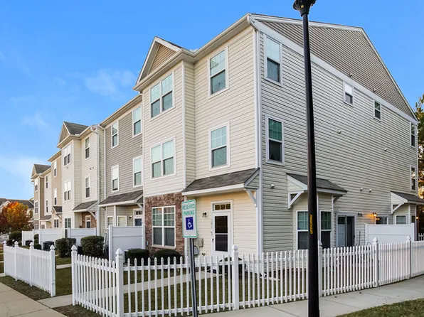 201 Coalinga Ln Unit 106, Raleigh, NC 27610