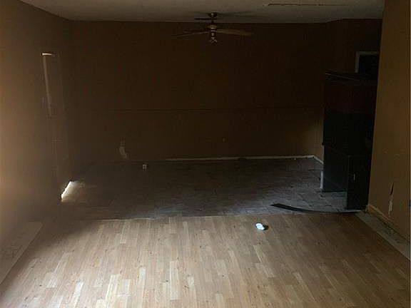 5th image of 1515 Clover St