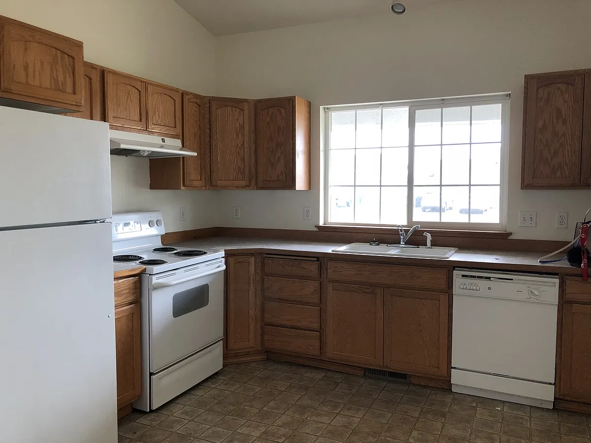 Building Photo - 8011 Hudson Dr