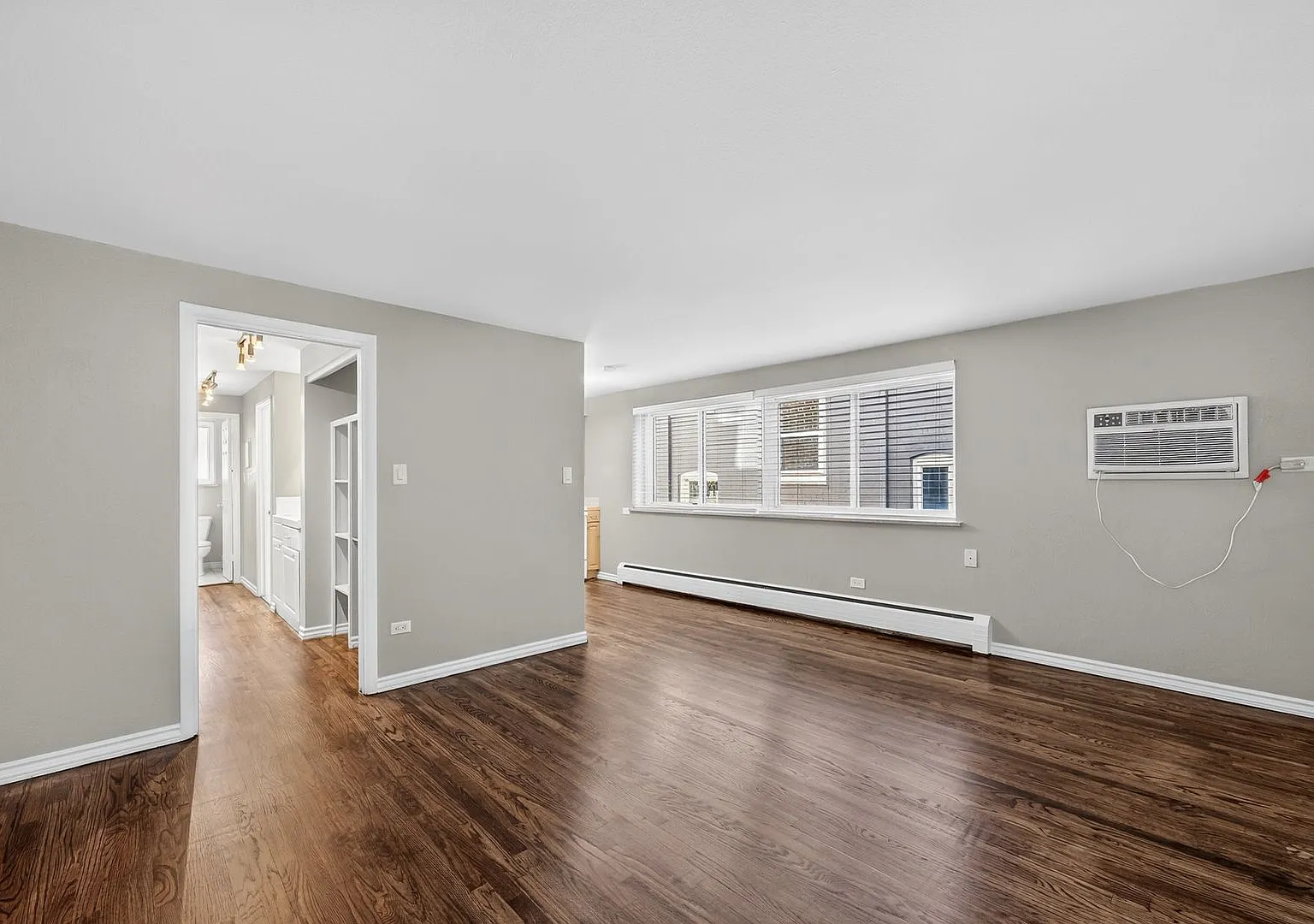 Beautiful Denver Condo — Photo 1