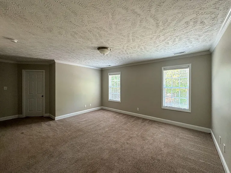 111 Whistling Pine Dr — Photo 12
