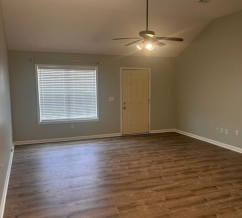 2nd image of 438 Beauregard Cir