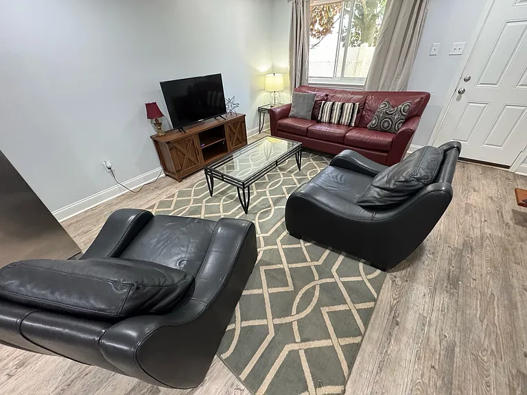 2413 Houma Blvd — Photo 15