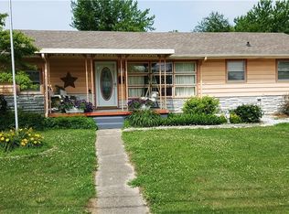 23 N Water St, Chesterfield, IN 46017