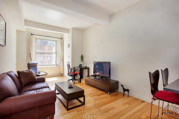 Rented by Town Residential | media 29