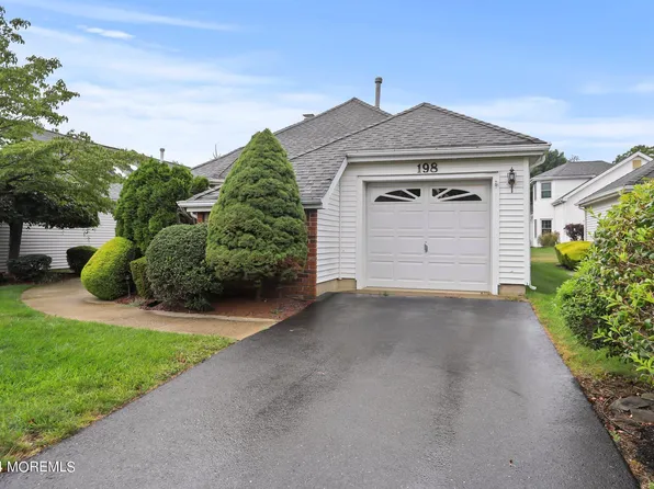 198 Loganberry Lane, Freehold, NJ 07728