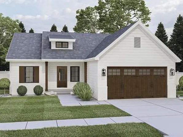 1527 Ranger Dr, Glencoe, MN 55336