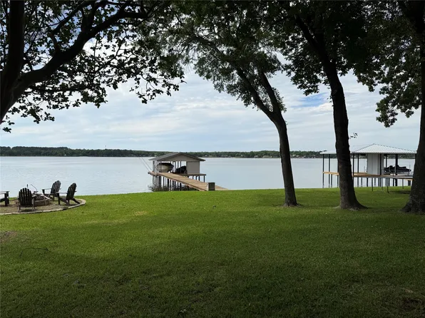 124 Shoreline Dr, Malakoff, TX 75148