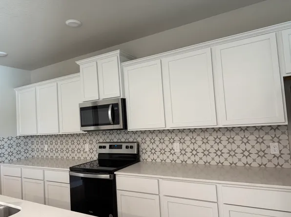 2226 Memory Oaks Dr, Tomball, TX