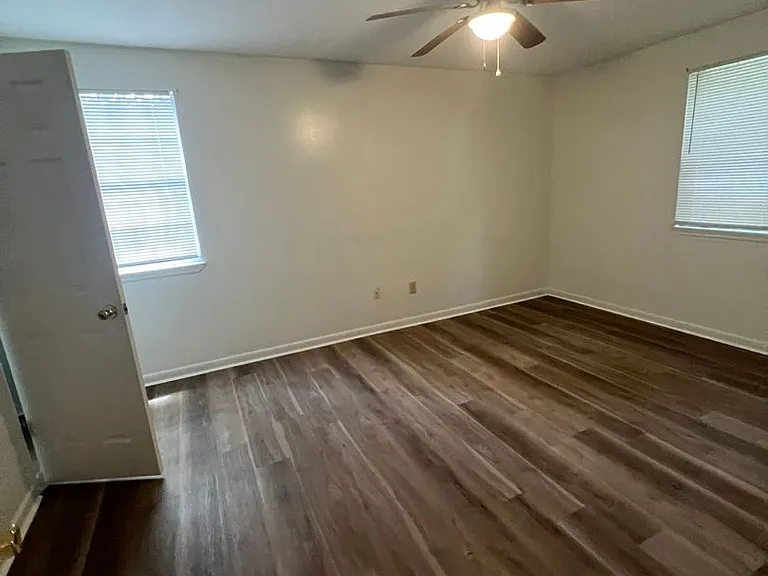 170 Westwood Dr — Photo 24