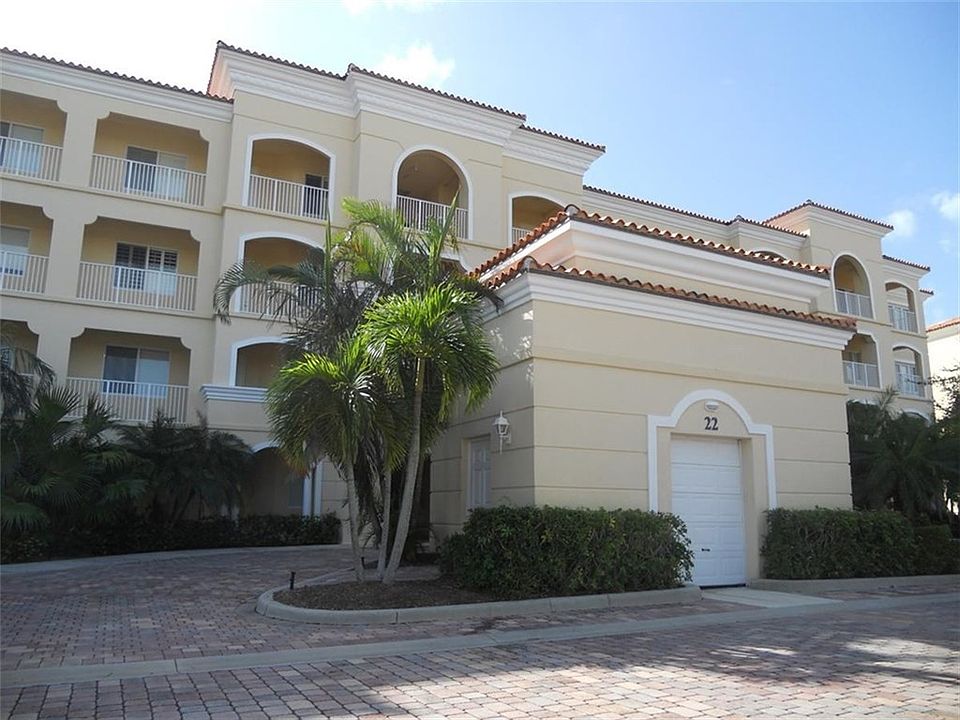 1st image of 22 Harbour Isle Dr #302