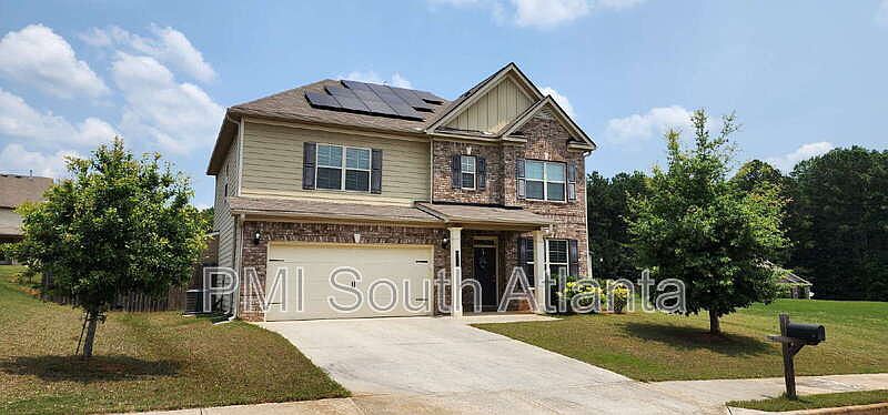 1st image of 633 Amrose Way