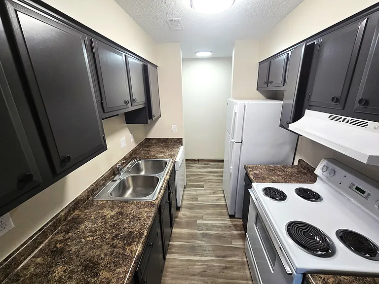 Kitchen: