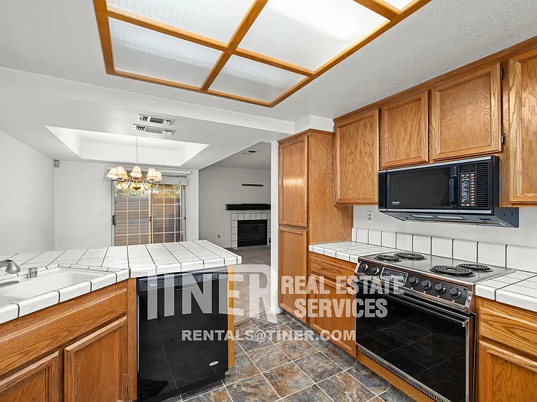 4116 Alex Ln — Photo 12
