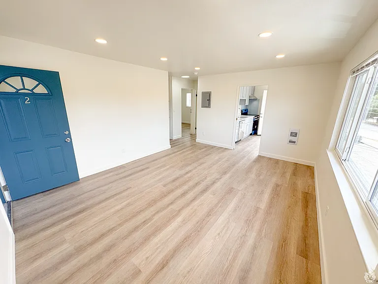 4802 Daisy St #2 — Photo 6