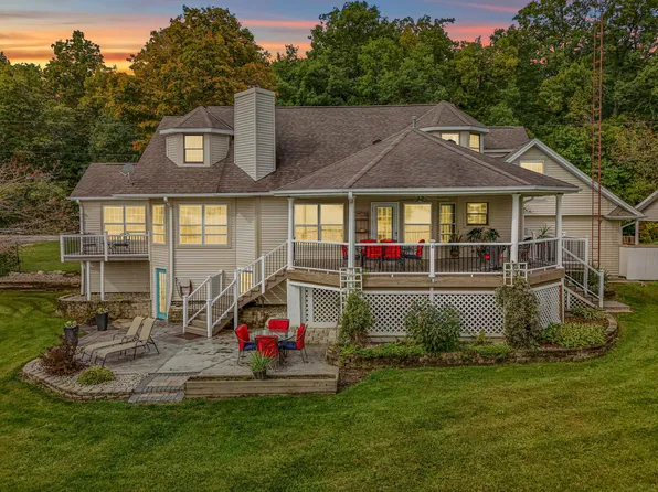 14705 Woodbridge Rd, Camden, MI 49232