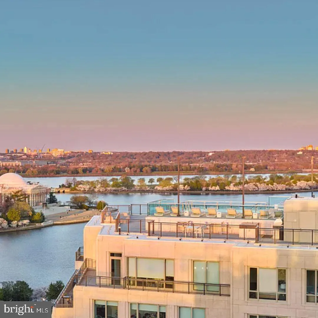 2 bed, 2.5 bath, 1551 sqft, $7,850 — Photo 1