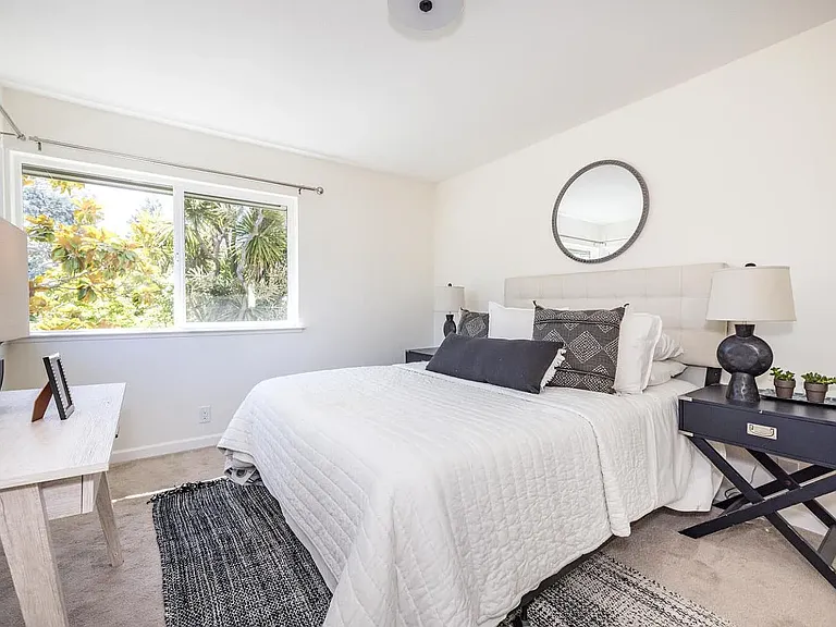 615 Forest Ave — Photo 10